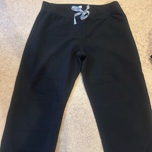Women’s Figs Black Livingston Scrub Pants size M